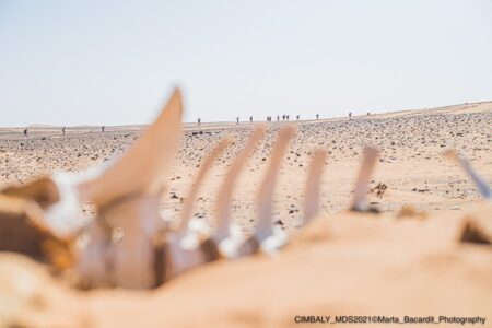 Karim El Hayani busca completar el Marathon des Sables descalzo