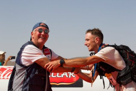 Rachid el Morabity y Aziza Raji, vencedores del Marathon des Sables