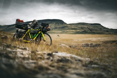 Tierra de Aventuras 18 de septiembre de 2022. Norte a Sur Bikepack. Montaña Segura. Sito Carcavilla.