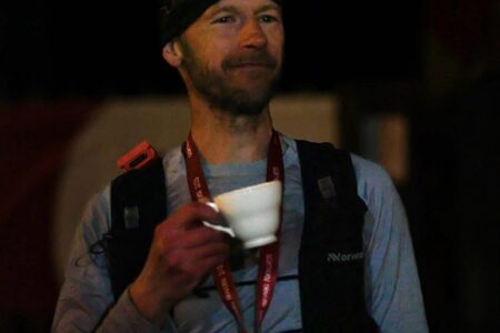 Damian Hall consigue un récord de otro planeta en la Northern Traverse